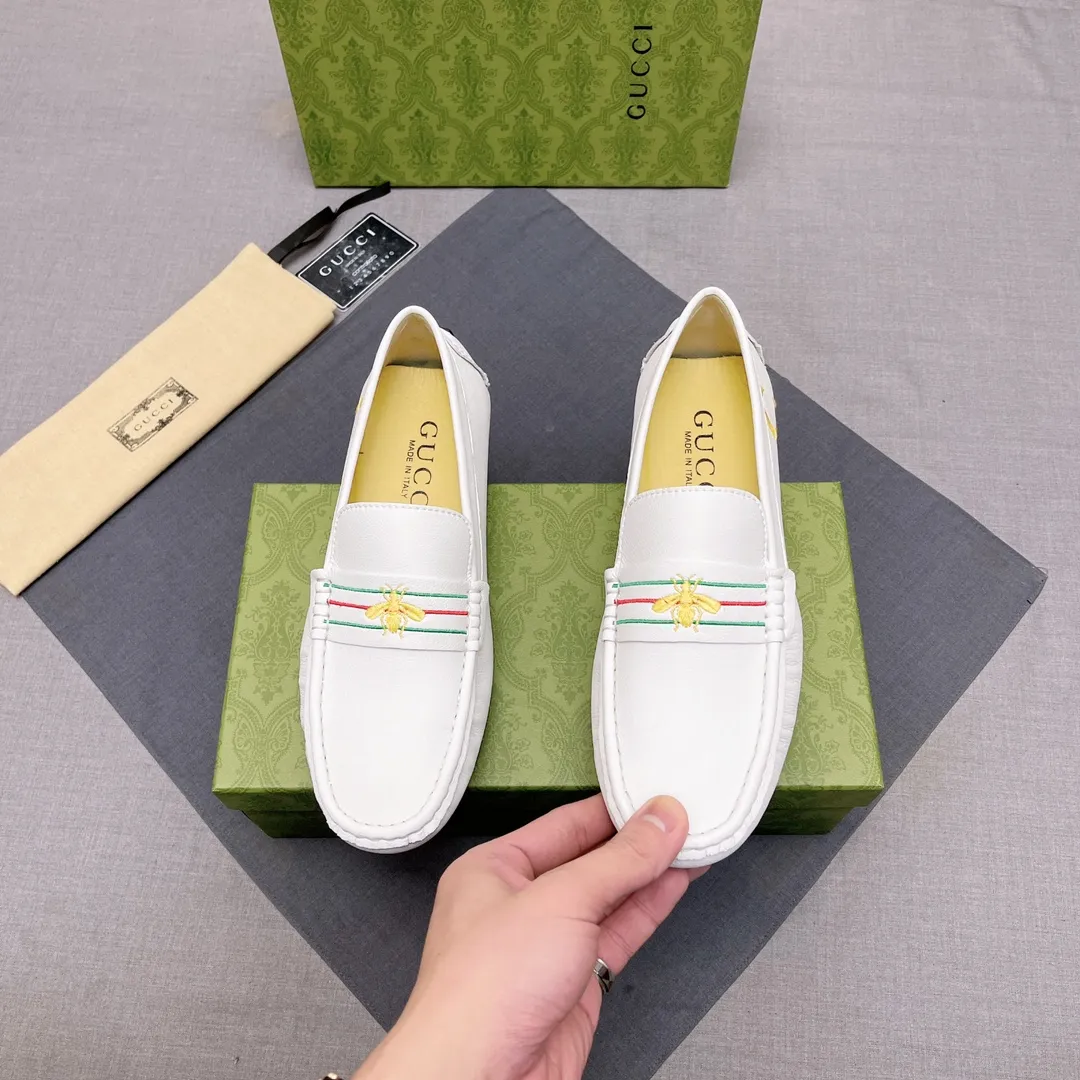 p400 GUCCI, Gucci official flagship store original casual beanie shoes ~ Four Seasons Trendy Shoes 👟》New version at the counter, Gucci 1:1 high-quality workmanship, upper: imported pebbled calfskin, genuine sweat-absorbent pigskin lining, fashionable lazy business style design, casual loafers, running shoes are perfect for young people. British fashion boots 😍 Equipped with original raw rubber wear-resistant outsole, absolutely high-end and classy, ​​suitable for drivers only 🚗 A must-have for fashionable men, standard code 37-45 No. 071